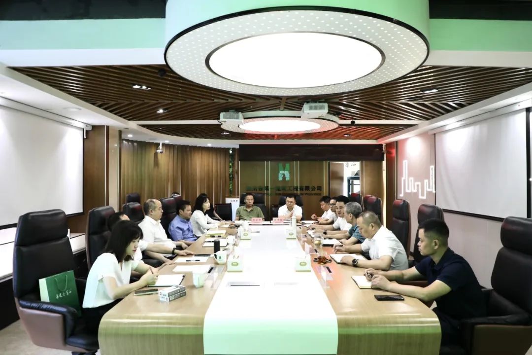 集团副总经理陈颖锐一行到四川一建调研督导市场经营工作