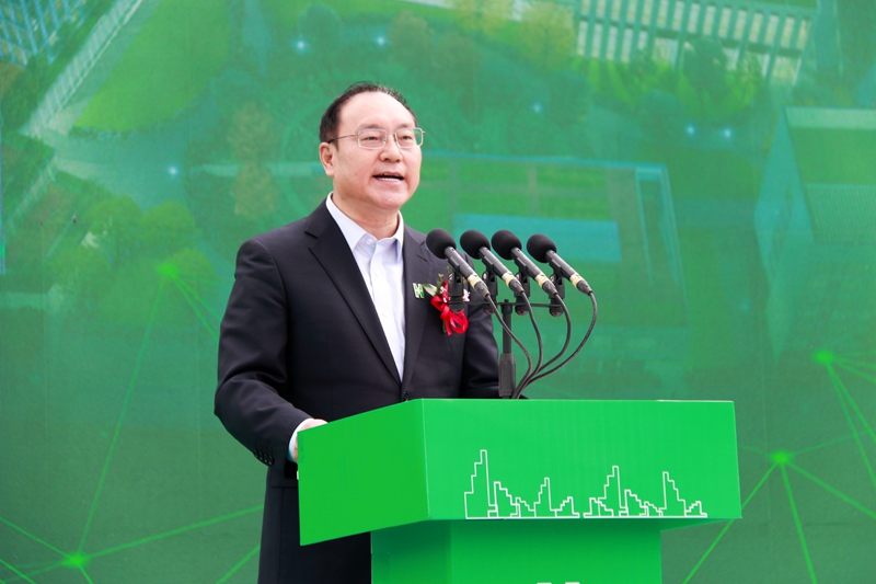 王德华.jpg