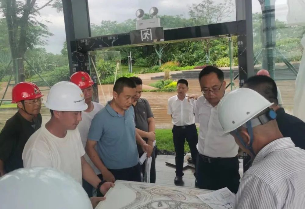 海口市副市长丁飞前往海口公园项目调研