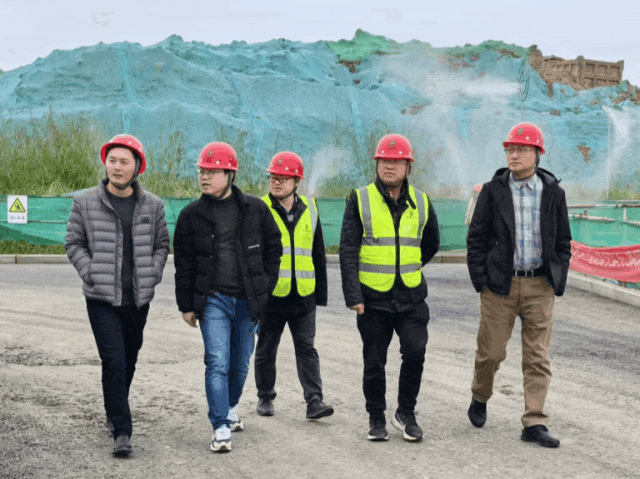 公司副总经理赵勇一行到中自碳谷产业基地项目（一期）调研指导