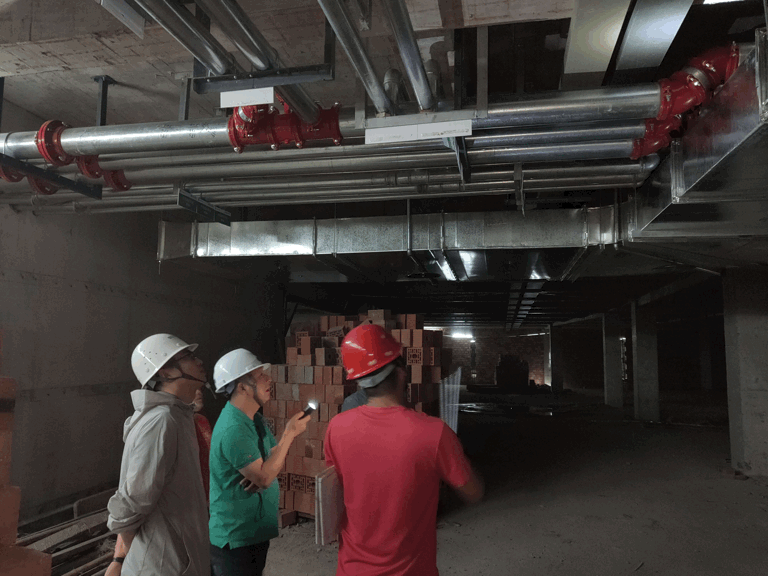 安装工程公司江湾府项目顺利通过地下室管道综合样板验收